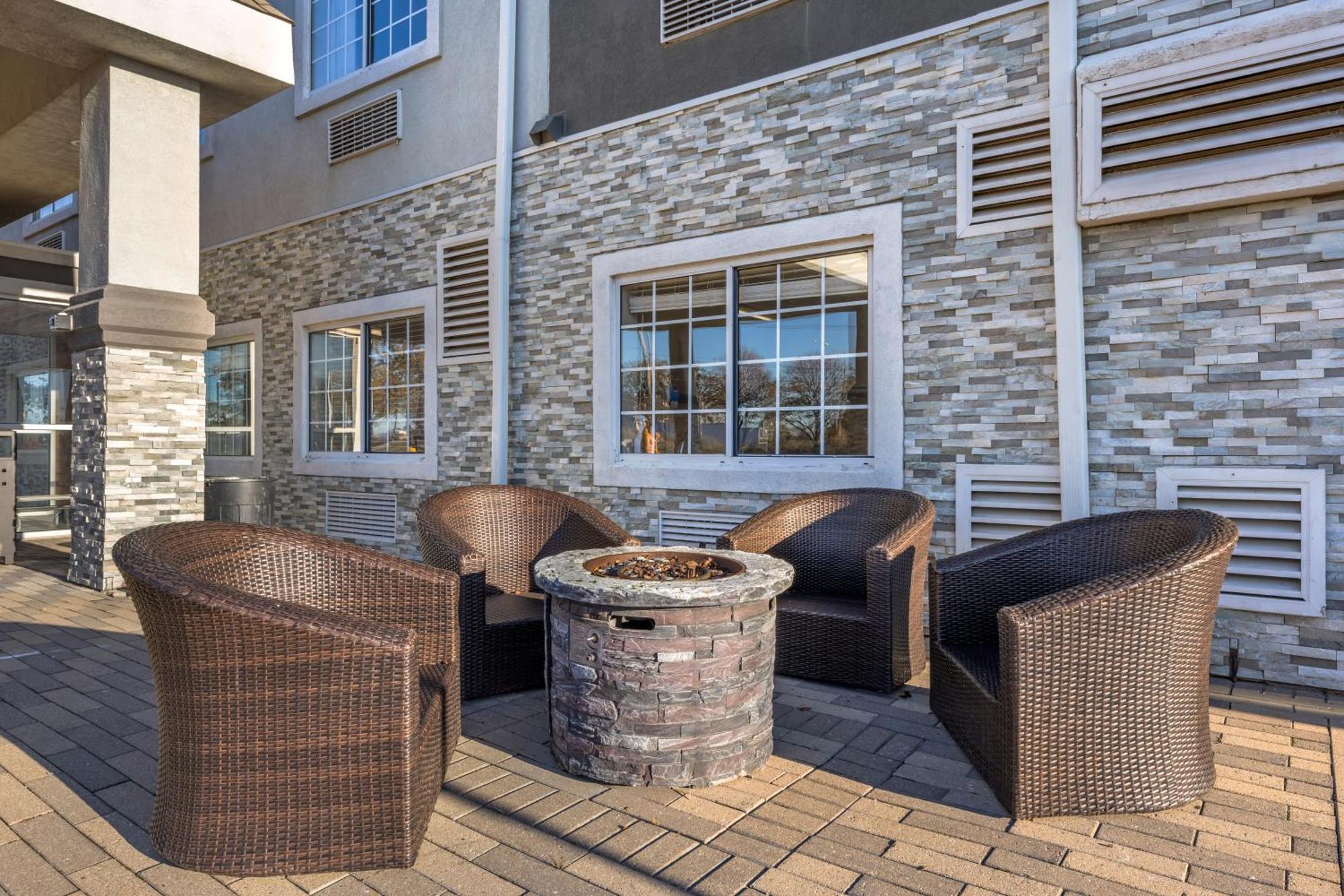 Country Inn & Suites By Radisson Bolingbrook, I-55 외부 사진